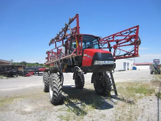 CASE IH PATRIOT 2250 — foto 1 de 11
