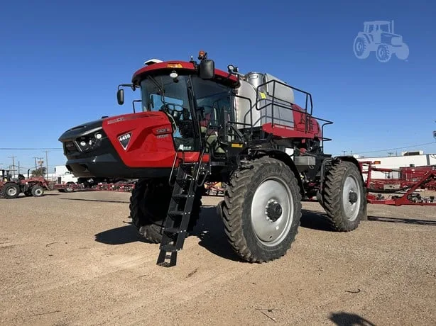 CASE IH PATRIOT 4450 — foto 1 de 33
