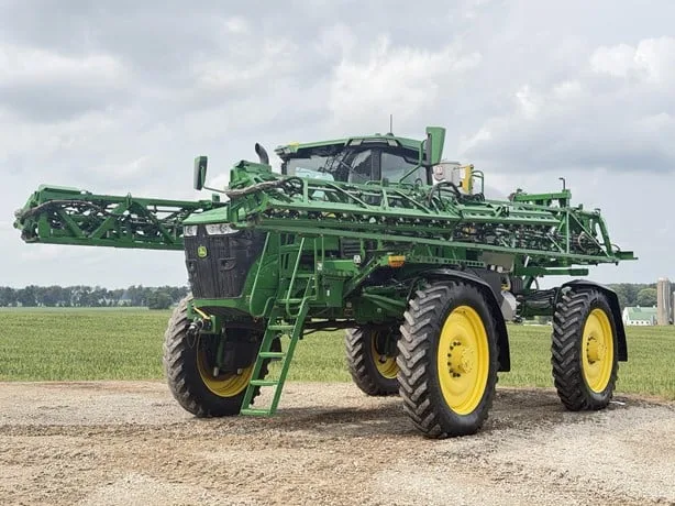 JOHN DEERE 616R — foto 1 de 65
