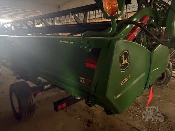 JOHN DEERE 630F — foto 1 de 12
