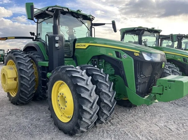 JOHN DEERE 8R 370 — foto 1 de 31