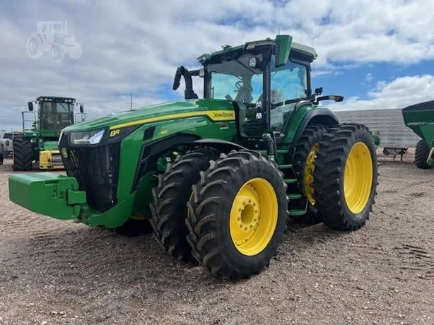 JOHN DEERE 8R 410 — foto 1 de 8