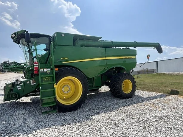 JOHN DEERE S780 — foto 1 de 26
