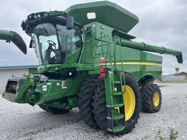JOHN DEERE S780 — foto 1 de 43