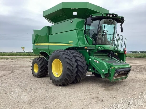 JOHN DEERE S780 — foto 1 de 9