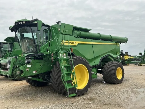 JOHN DEERE X9 1100 — foto 1 de 18