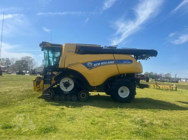 NEW HOLLAND CR10.90 — foto 1 de 24