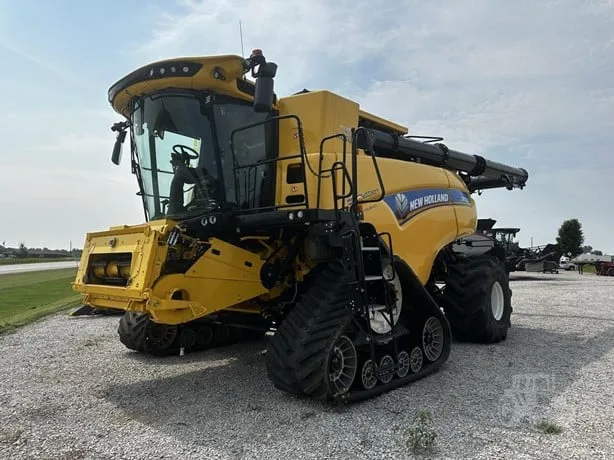 NEW HOLLAND CR10.90 REVELATION — foto 1 de 19