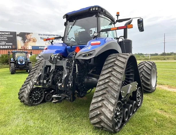 NEW HOLLAND T8.435 SMARTTRAX — foto 1 de 12