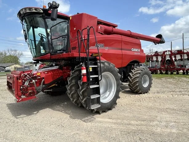 CASE IH 8250 — foto 1 de 9