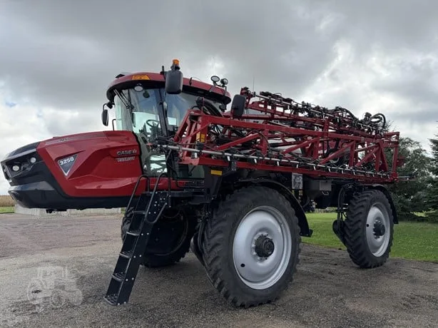 CASE IH PATRIOT 3250 — foto 1 de 5
