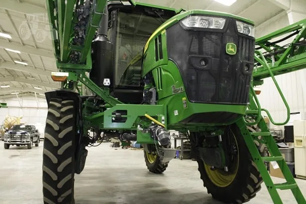 JOHN DEERE 616R — foto 1 de 38