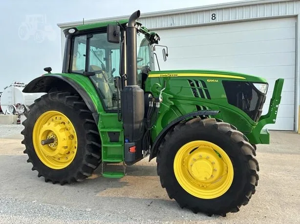 JOHN DEERE 6195M — foto 1 de 73