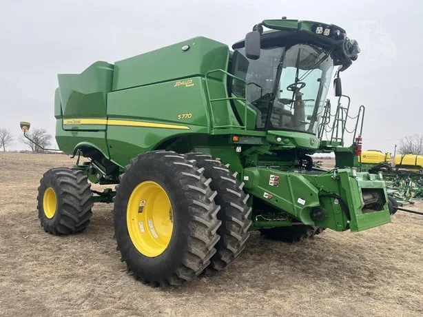 JOHN DEERE S770 — foto 1 de 29