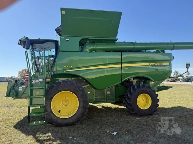 JOHN DEERE S770 — foto 1 de 22