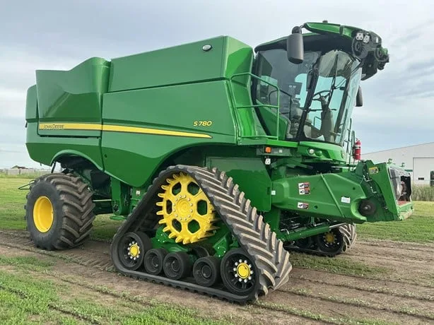 JOHN DEERE S780 — foto 1 de 29