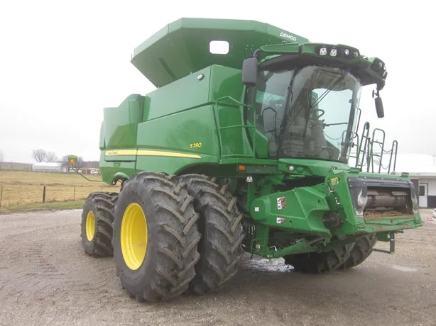 JOHN DEERE S780 — foto 1 de 39