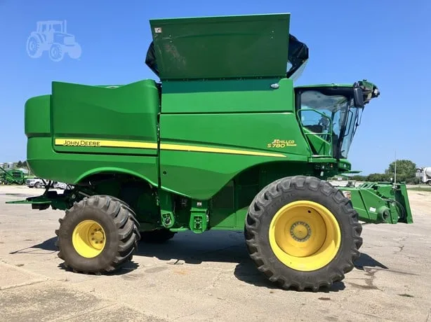 JOHN DEERE S780 — foto 1 de 43