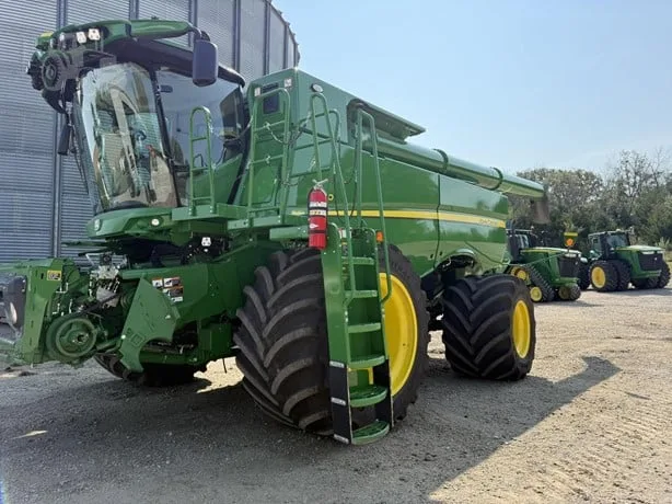 JOHN DEERE S780 — foto 1 de 26