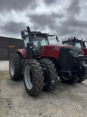 CASE IH MAGNUM 200 — foto 1 de 13