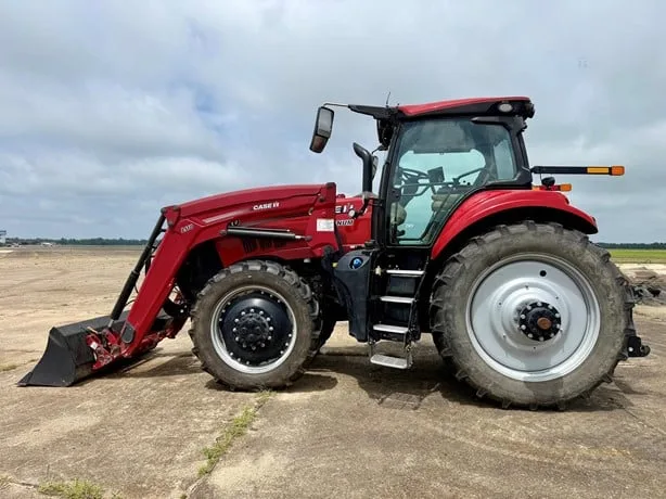 CASE IH MAGNUM 200 — foto 1 de 1