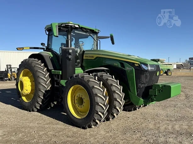 JOHN DEERE 8R 370 — foto 1 de 21