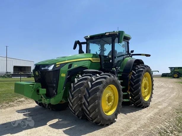 JOHN DEERE 8R 370 — foto 1 de 23