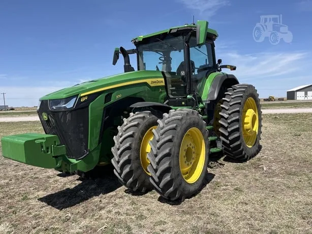 JOHN DEERE 8R 370 — foto 1 de 30
