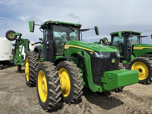JOHN DEERE 8R 370 — foto 1 de 9