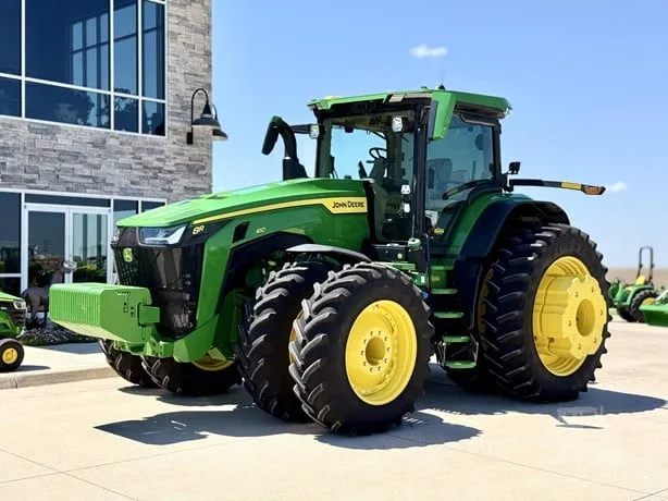 JOHN DEERE 8R 410 — foto 1 de 22