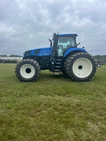 NEW HOLLAND T8.410 — foto 1 de 17
