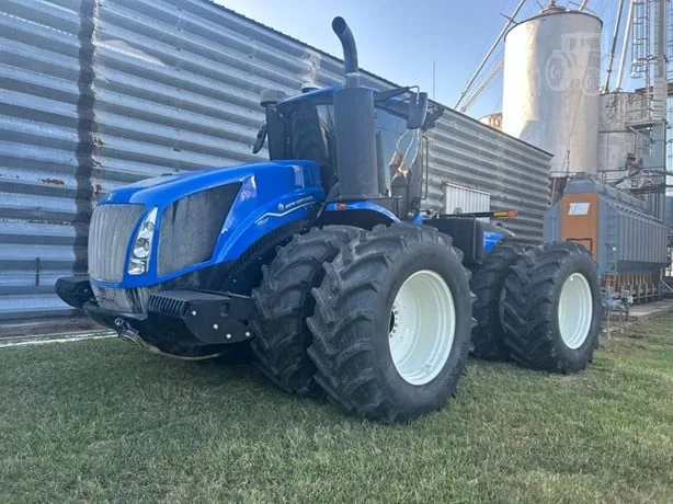 NEW HOLLAND T9.655 — foto 1 de 10